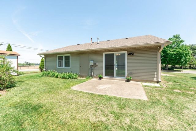 100 Chestnut Lane, Versailles, KY 40383