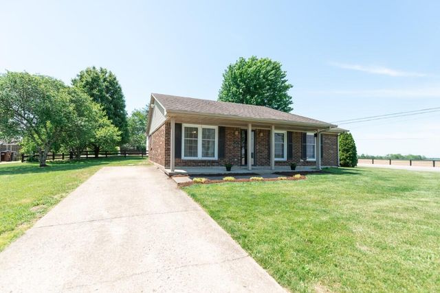 100 Chestnut Lane, Versailles, KY 40383