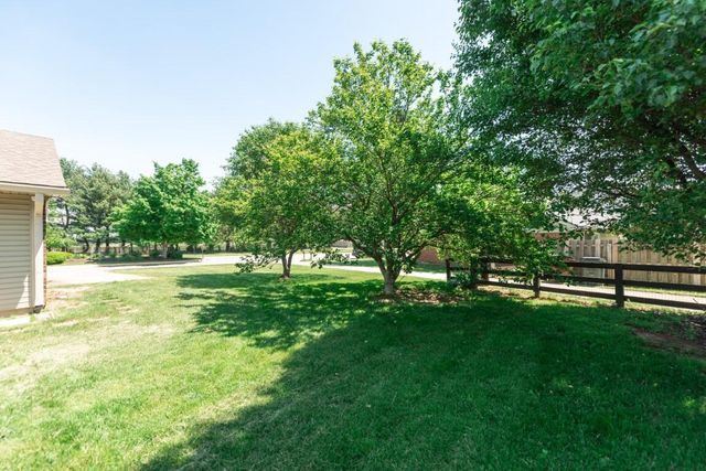 100 Chestnut Lane, Versailles, KY 40383
