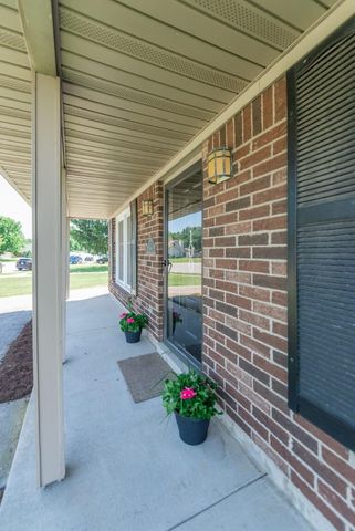 100 Chestnut Lane, Versailles, KY 40383