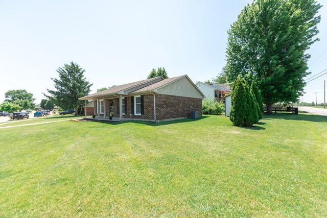 100 Chestnut Lane, Versailles, KY 40383