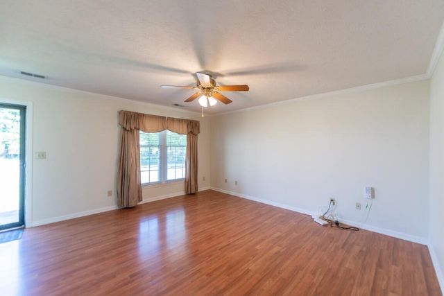 100 Chestnut Lane, Versailles, KY 40383