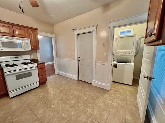22 Pleasant St 1, Boston, MA 02125