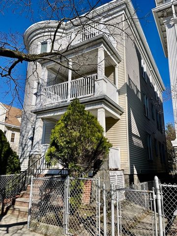22 Pleasant St 1, Boston, MA 02125