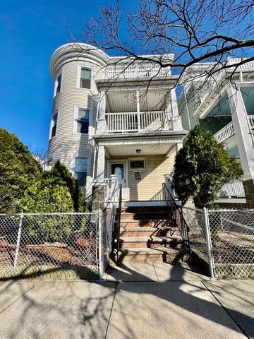 22 Pleasant St 1, Boston, MA 02125