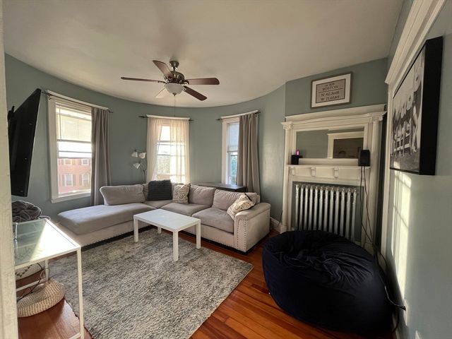 22 Pleasant St 1, Boston, MA 02125