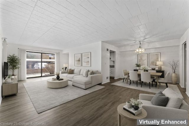 18220 University Park Drive 28, Livonia, MI 48152