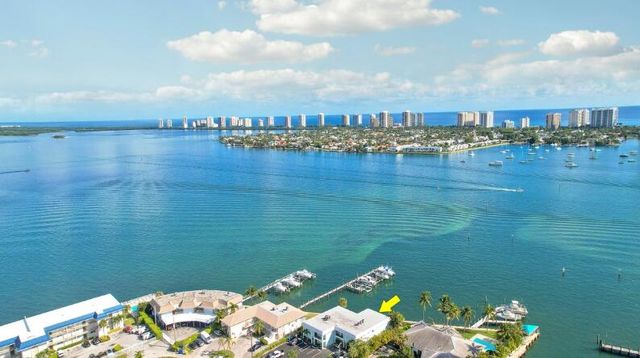 360 Wilma Circle 5, Riviera Beach, FL 33404