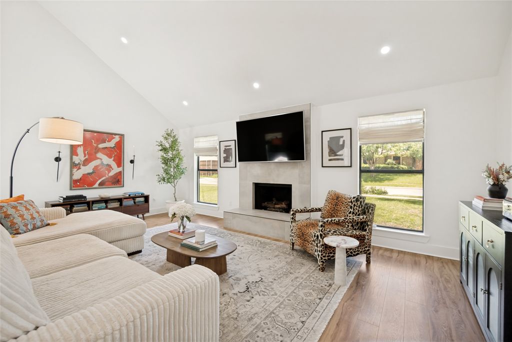 3715 Westminster Drive, Carrollton, TX 75007 — photo 2