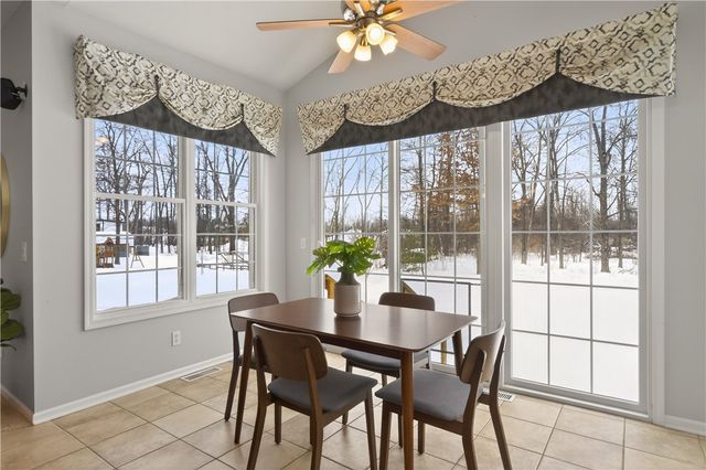 133 Blue Aspen Way, Greece, NY 14612