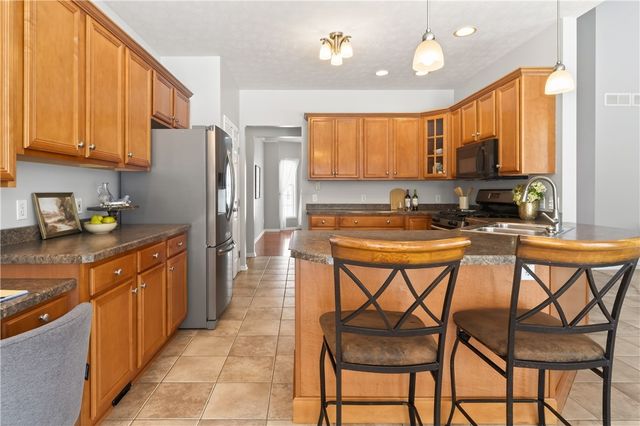 133 Blue Aspen Way, Greece, NY 14612