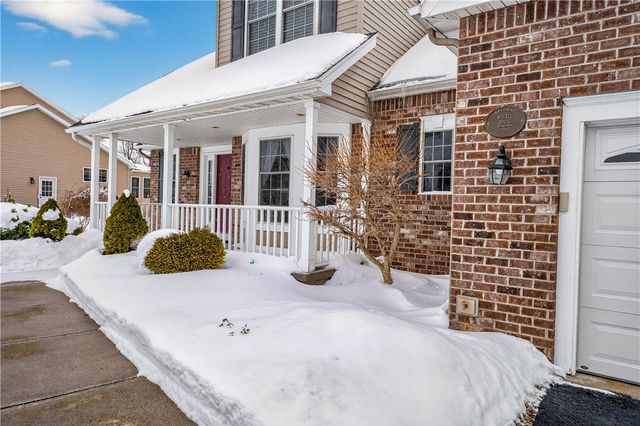 133 Blue Aspen Way, Greece, NY 14612