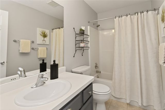 133 Blue Aspen Way, Greece, NY 14612