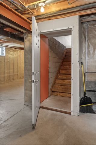 133 Blue Aspen Way, Greece, NY 14612