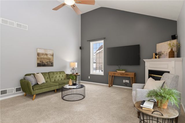 133 Blue Aspen Way, Greece, NY 14612