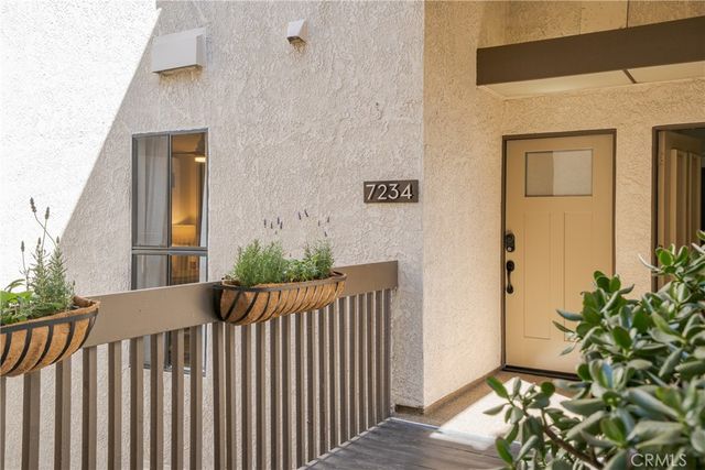 7234 S Marina Pacifica S, Long Beach, CA 90803