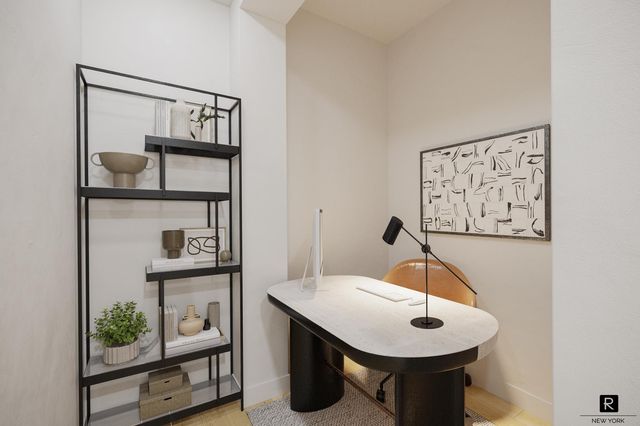 3185 Crescent St Apt 419, New York City, NY 11106