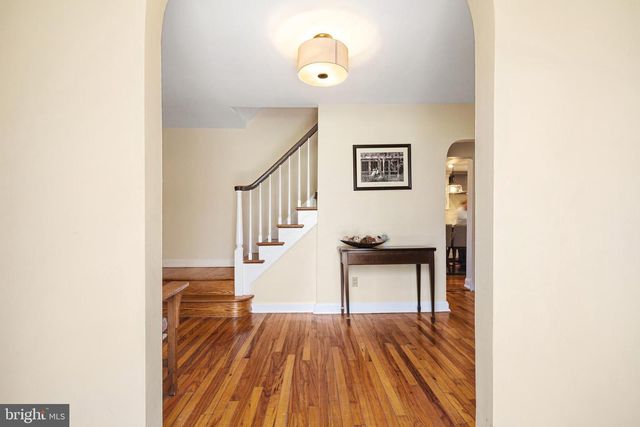 3 BRIAR RD, Wayne, PA 19087