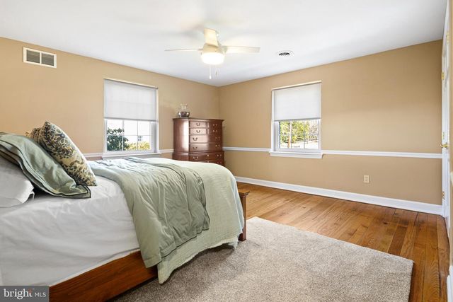 3 BRIAR RD, Wayne, PA 19087