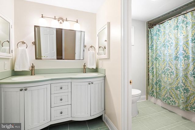 3 BRIAR RD, Wayne, PA 19087