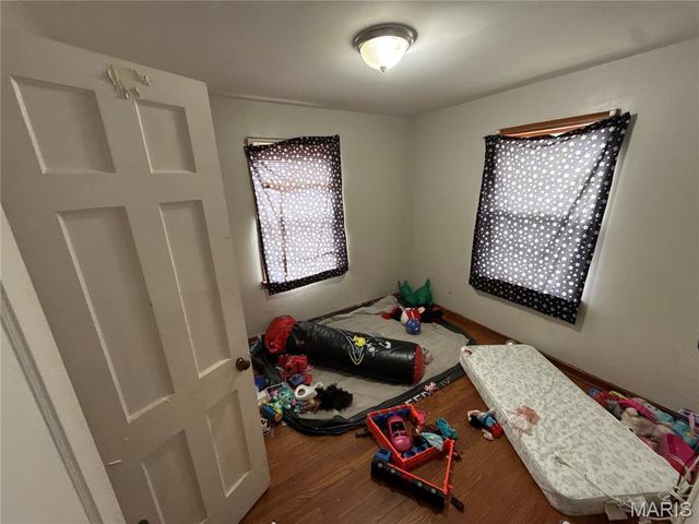 7500 Haywood Drive, Hanley Hills, MO 63133
