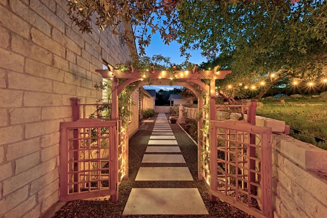 4115 NOON DAY CV, Spicewood, TX 78669