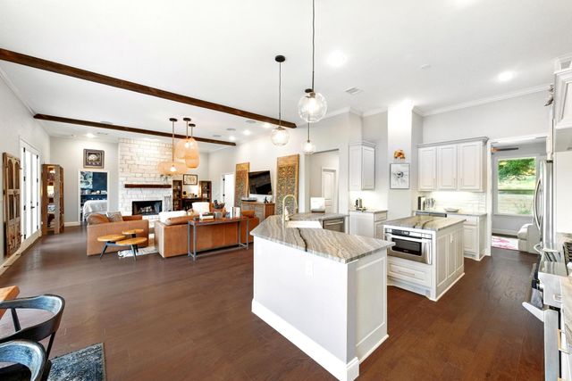 4115 NOON DAY CV, Spicewood, TX 78669