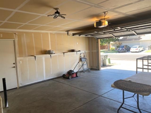 554 St Michelle Drive, Madera, CA 93637