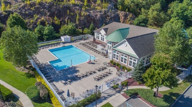 5318 Sanctuary Blvd 5318, Riverdale Boro, NJ 07457
