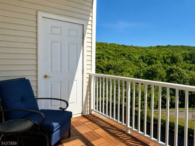 5318 Sanctuary Blvd 5318, Riverdale Boro, NJ 07457