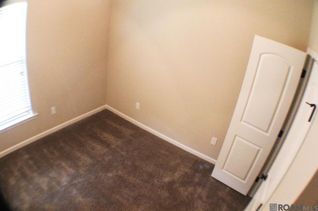 8774 Redwood Lake Blvd, Zachary, LA 70791