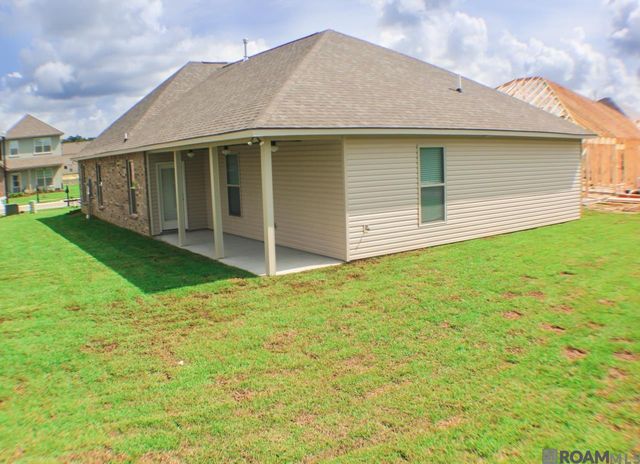 8774 Redwood Lake Blvd, Zachary, LA 70791