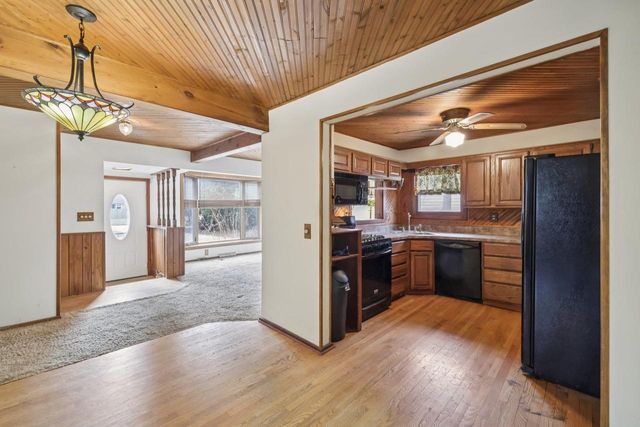 1100 Pflaum Road, Madison, WI 53716