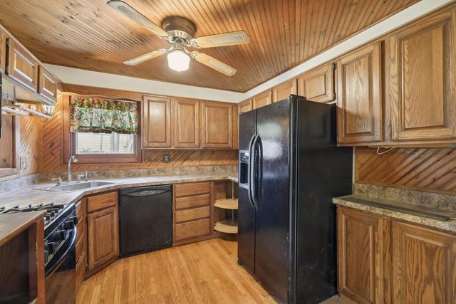 1100 Pflaum Road, Madison, WI 53716