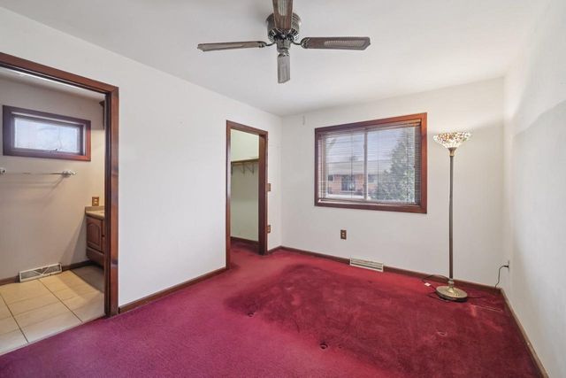 1100 Pflaum Road, Madison, WI 53716