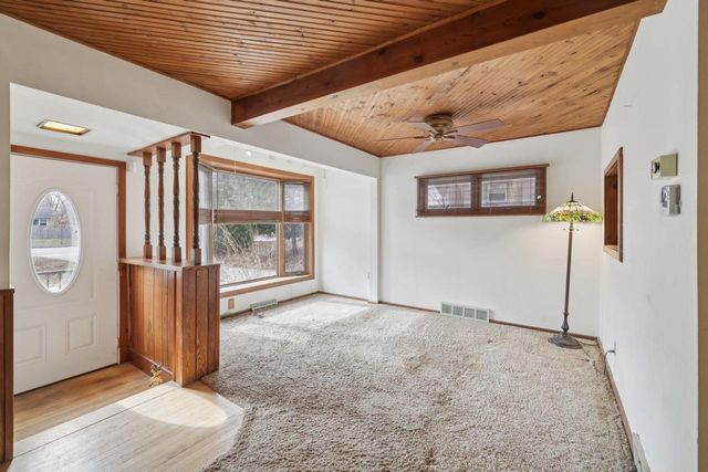 1100 Pflaum Road, Madison, WI 53716