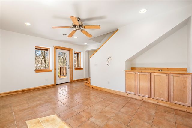 803 N Highland Avenue, Fayetteville, AR 72701