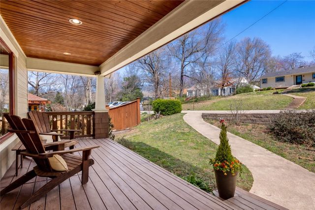 803 N Highland Avenue, Fayetteville, AR 72701