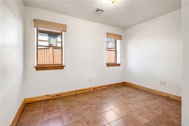 803 N Highland Avenue, Fayetteville, AR 72701