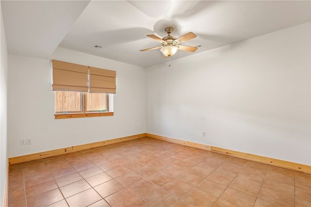 803 N Highland Avenue, Fayetteville, AR 72701