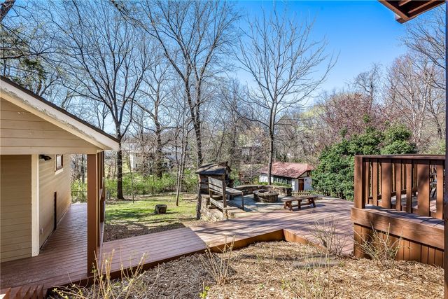 803 N Highland Avenue, Fayetteville, AR 72701