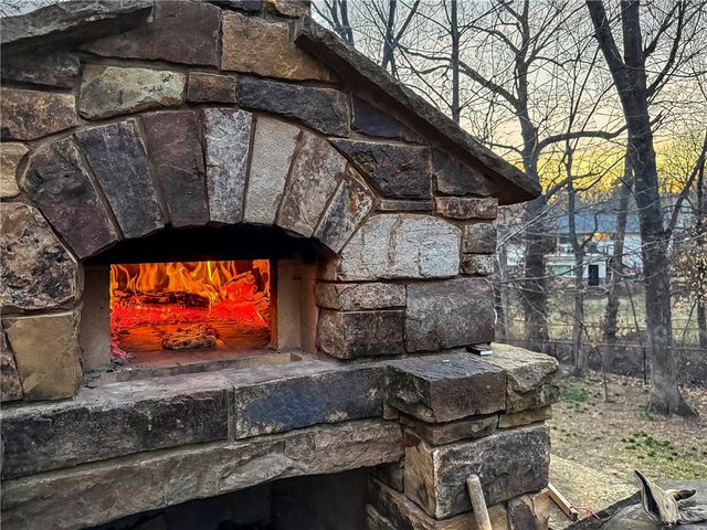 803 N Highland Avenue, Fayetteville, AR 72701