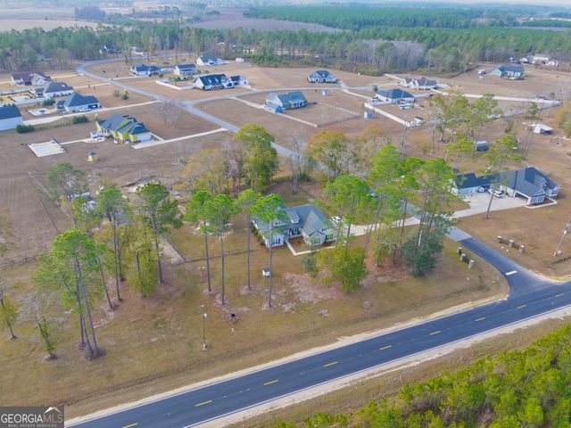 11 Walton Way Drive, Nashville, GA 31639