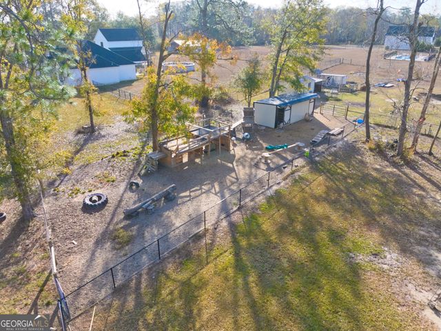 11 Walton Way Drive, Nashville, GA 31639