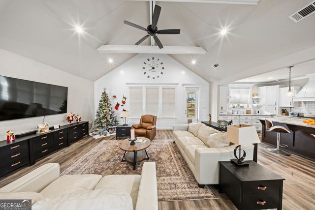 11 Walton Way Drive, Nashville, GA 31639