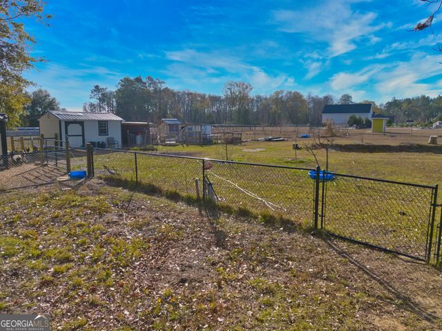 11 Walton Way Drive, Nashville, GA 31639