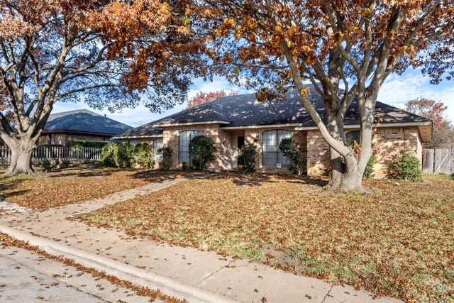 1331 Briarmeade Drive, Duncanville, TX 75137