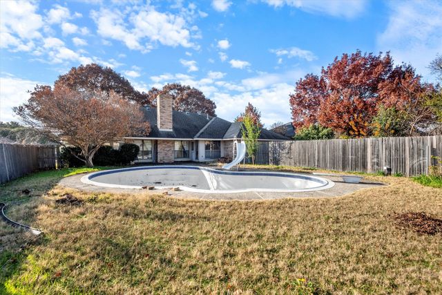 1331 Briarmeade Drive, Duncanville, TX 75137