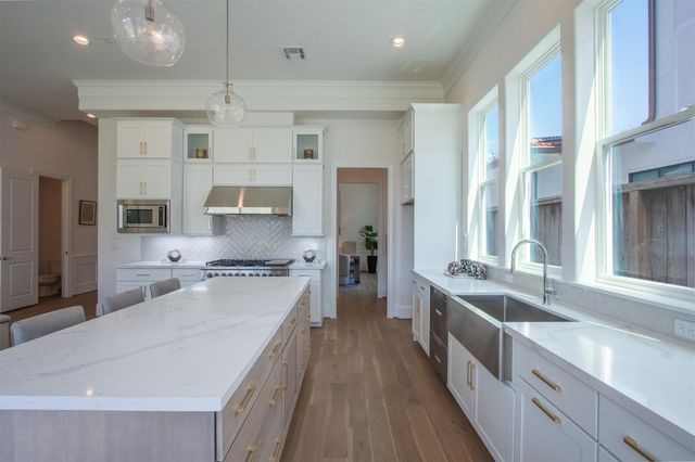 1717 Monarch Oaks Street, Houston, TX 77055