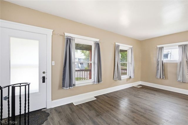 4324 Ardmore Avenue, Cleveland, OH 44109